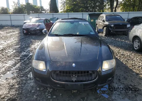 2010 Maserati Quattroporte z USA, uszkodzony, nr VIN ZAM39FKA0A0052270